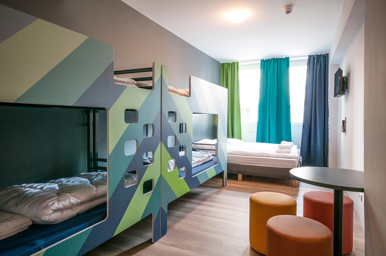 Bed 6-Bed Dormitory Room