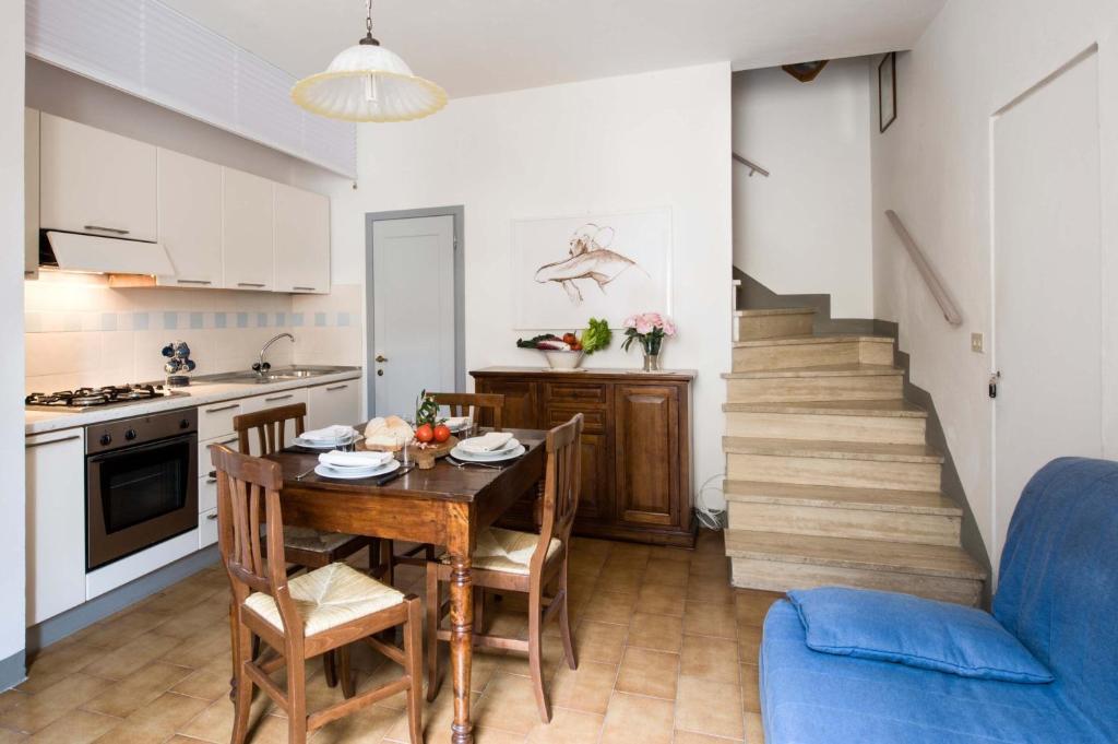 Two-Bedroom Apartment Historical Centre