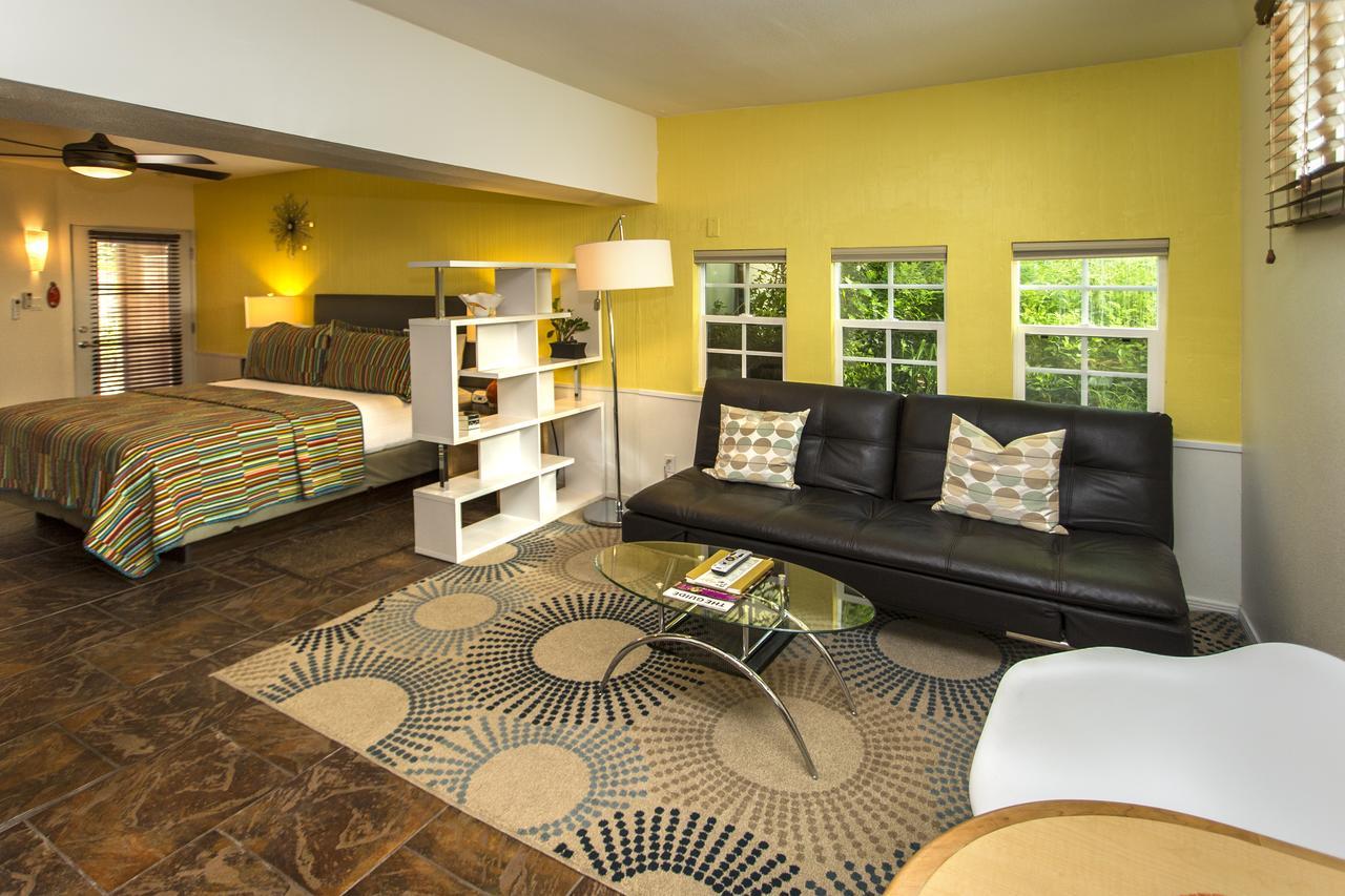 King Corner Suite