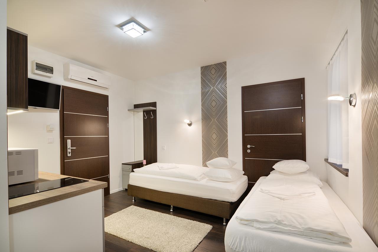Quarto Familiar Standard