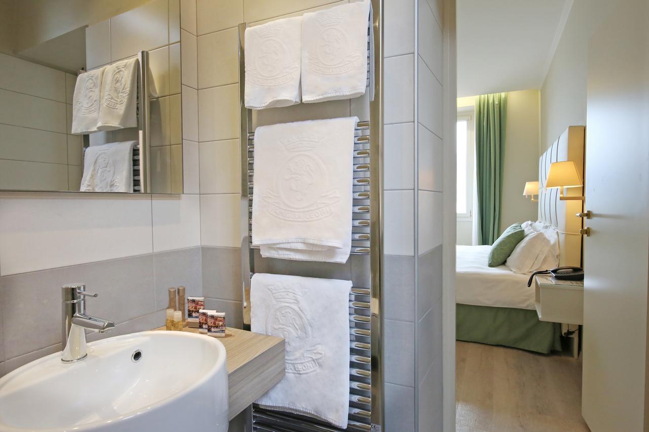 Classic Double or Twin Room Lake View