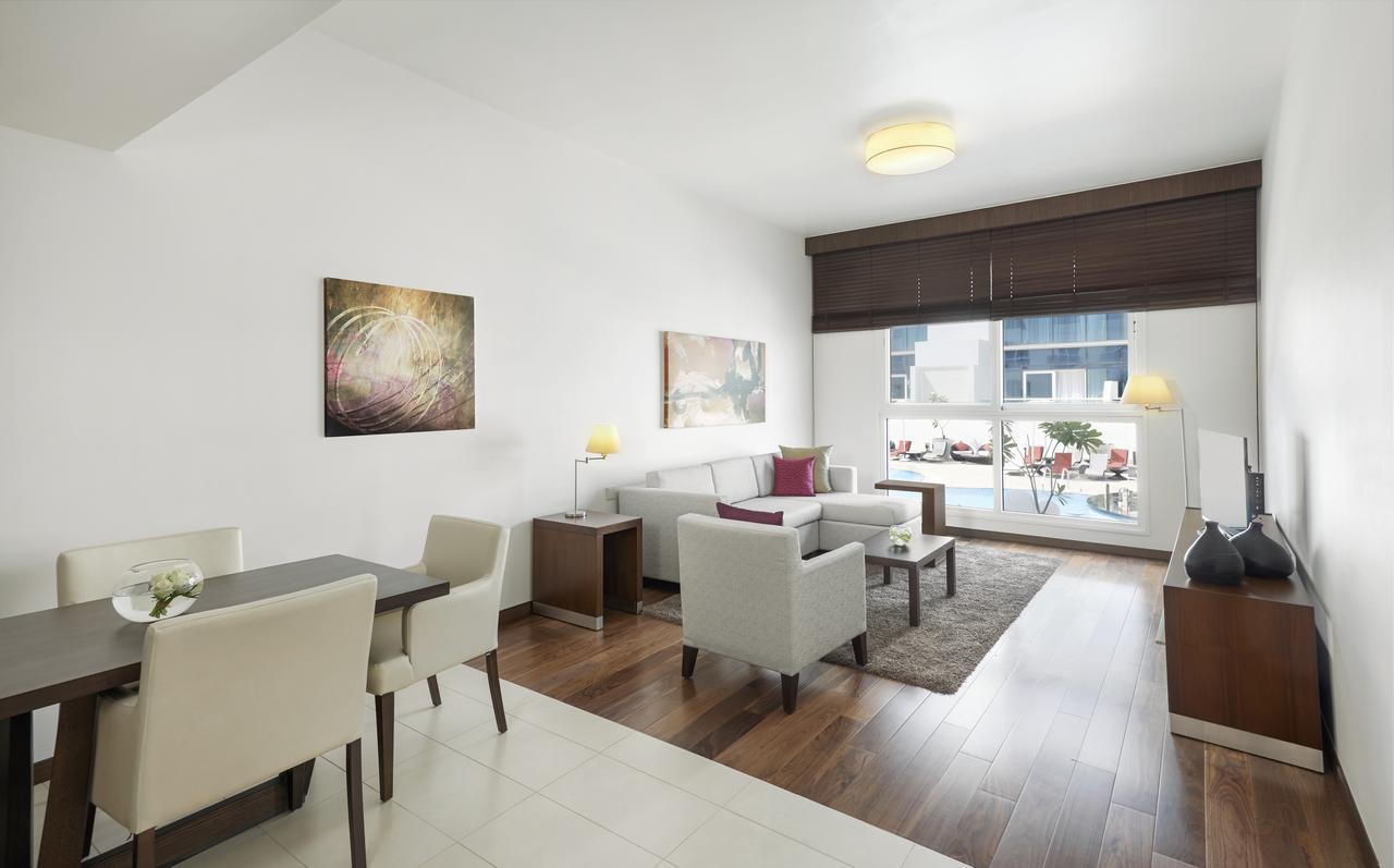 One-Bedroom Apartment with Kitchen,703404322:JPEG