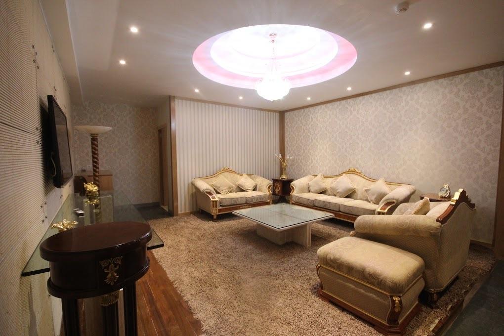 Superior King Suite