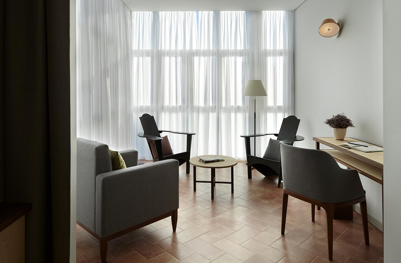 Premium Suite