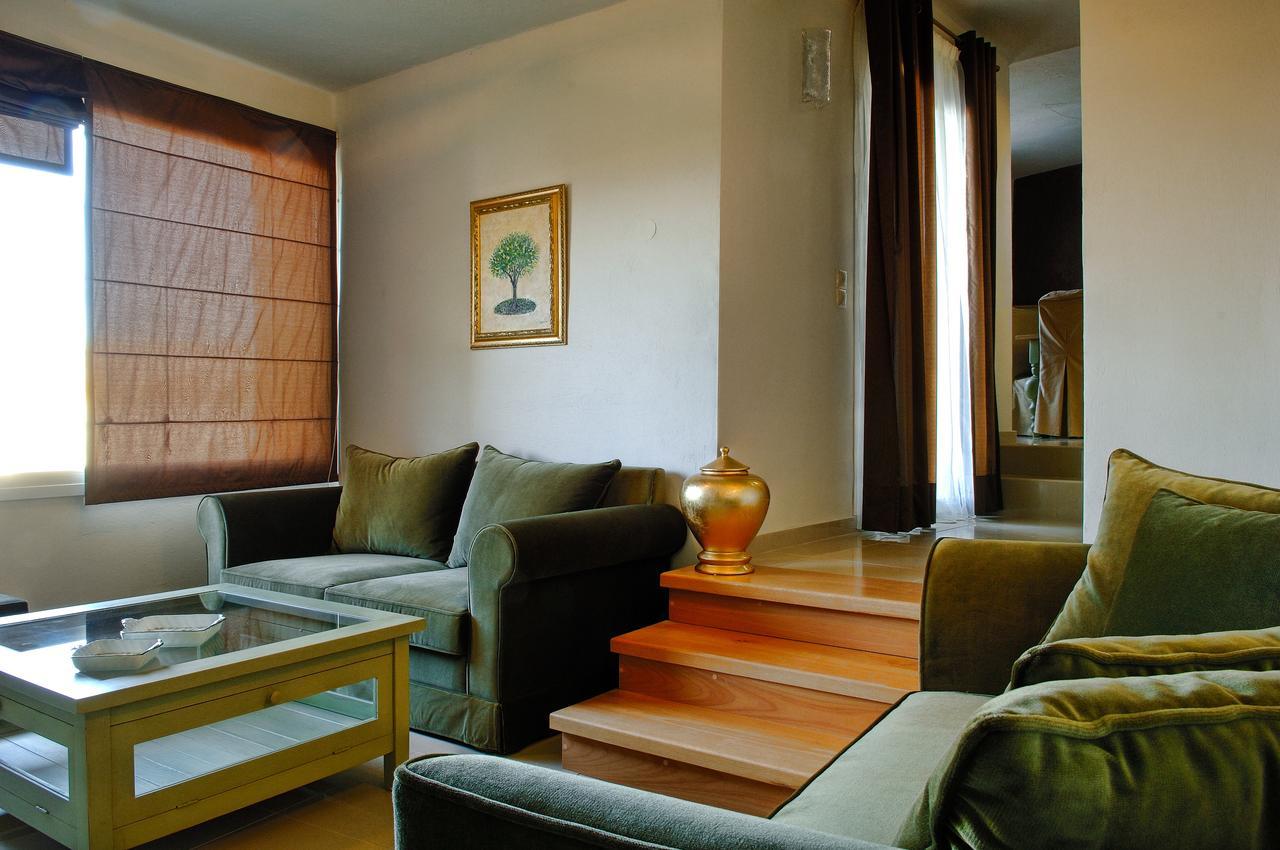 Senior One-Bedroom Villa Private Pool