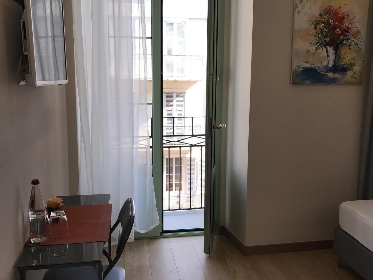 Double Room with Balcony and view on the pedestrian street