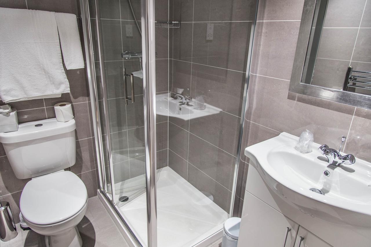 Single Room Private Bathroom,537234027:JPEG