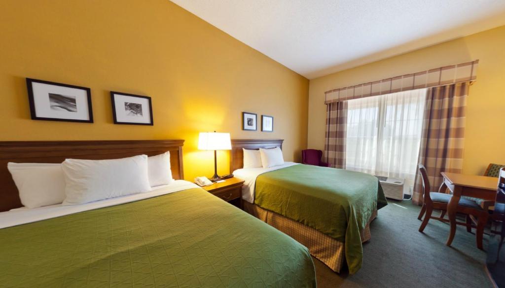 Queen Room Two Queen Beds