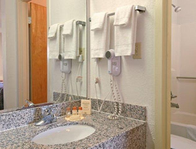 Double Room with Two Double Beds - Smoking