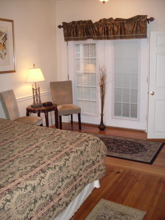 Queen Room,668188248:JPEG