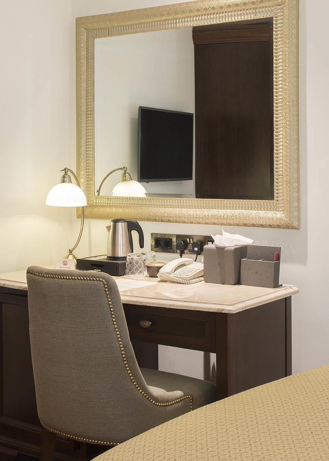Serenity Single Quiet Room No Windows
