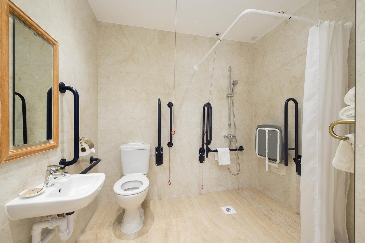 Deluxe Double Room Disability Access