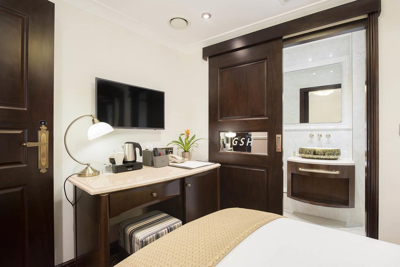 Serenity Single Quiet Room No Windows