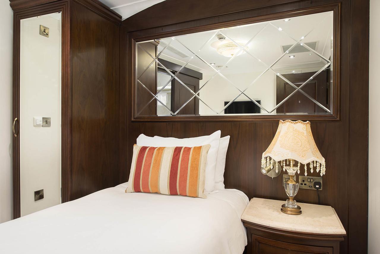 Serenity Single Quiet Room No Windows