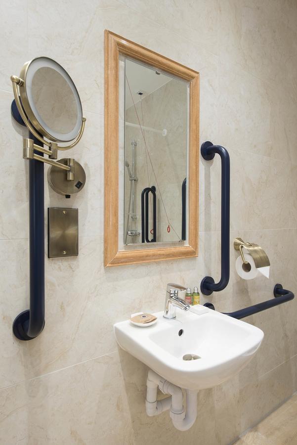 Deluxe Double Room Disability Access