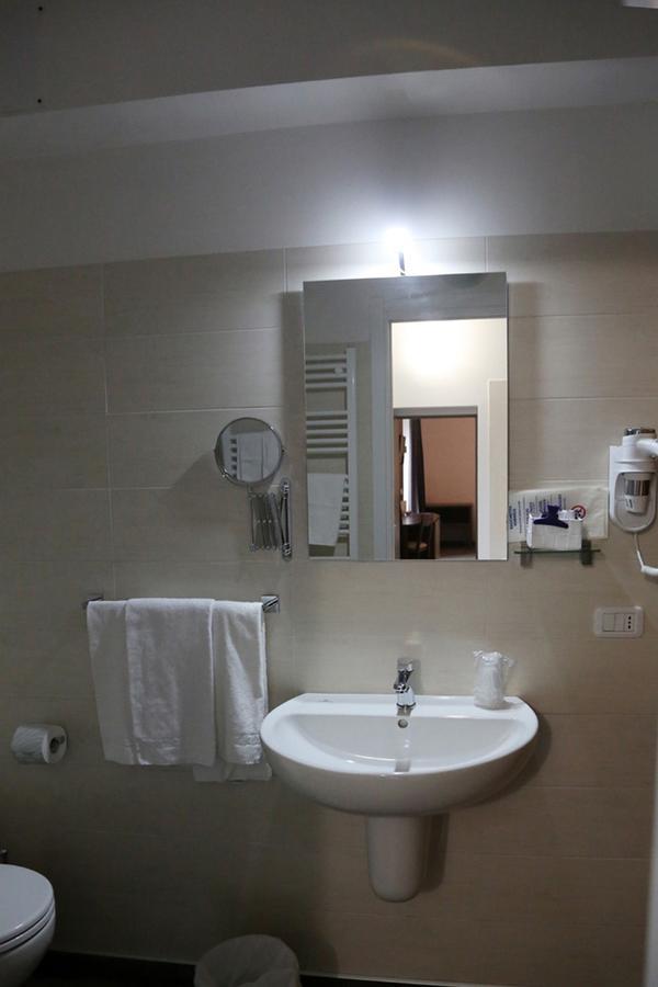 Deluxe Double or Twin Room Spa Bath