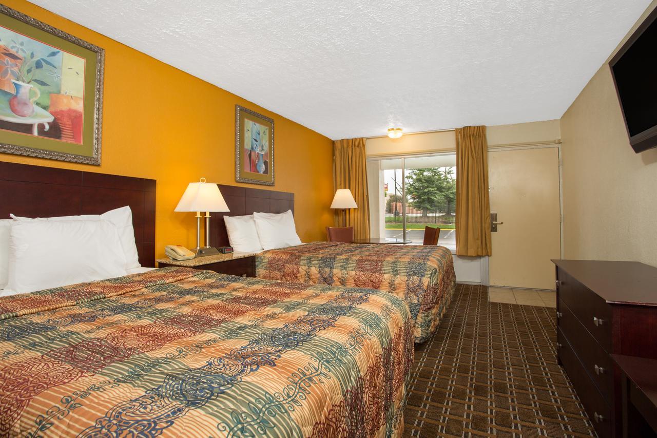 Double Room Two Double Beds Smoking