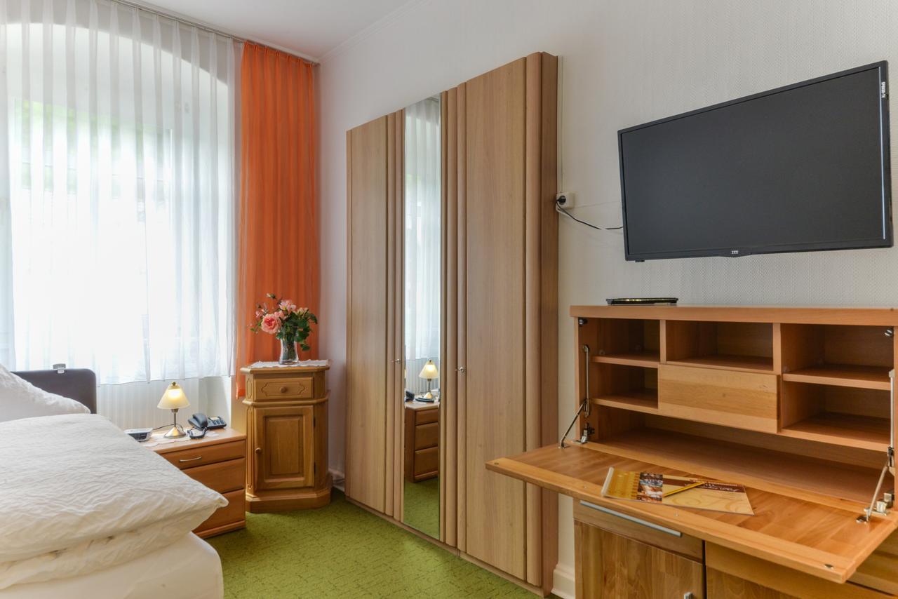 Single Room,25649046:JPEG