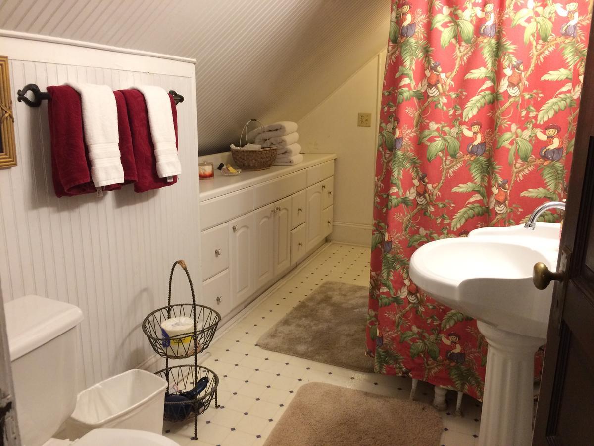 King Room # 6