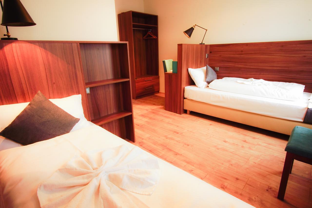 Economy Twin Room