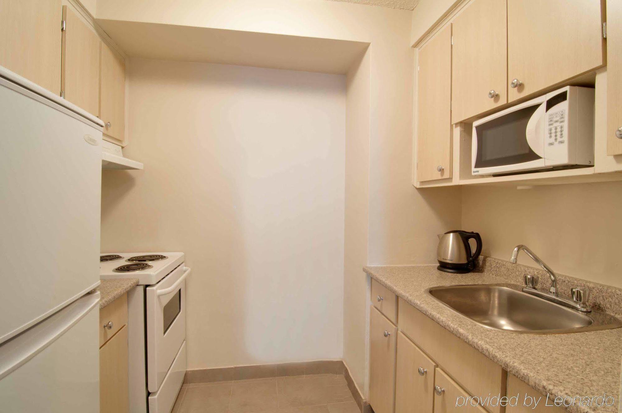 One-Bedroom Suite