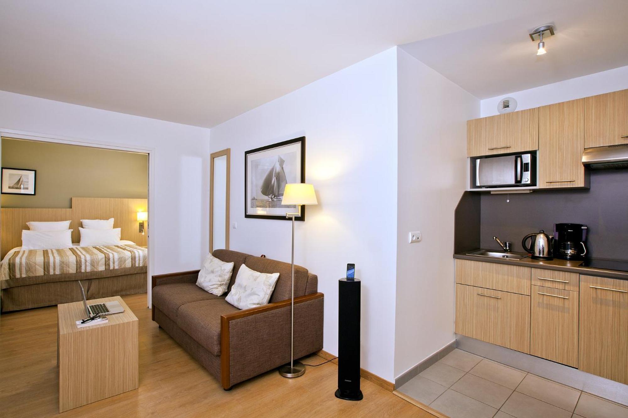 Junior Suite (4 Persons),553403898:JPEG