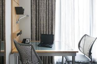 Small Queen Room