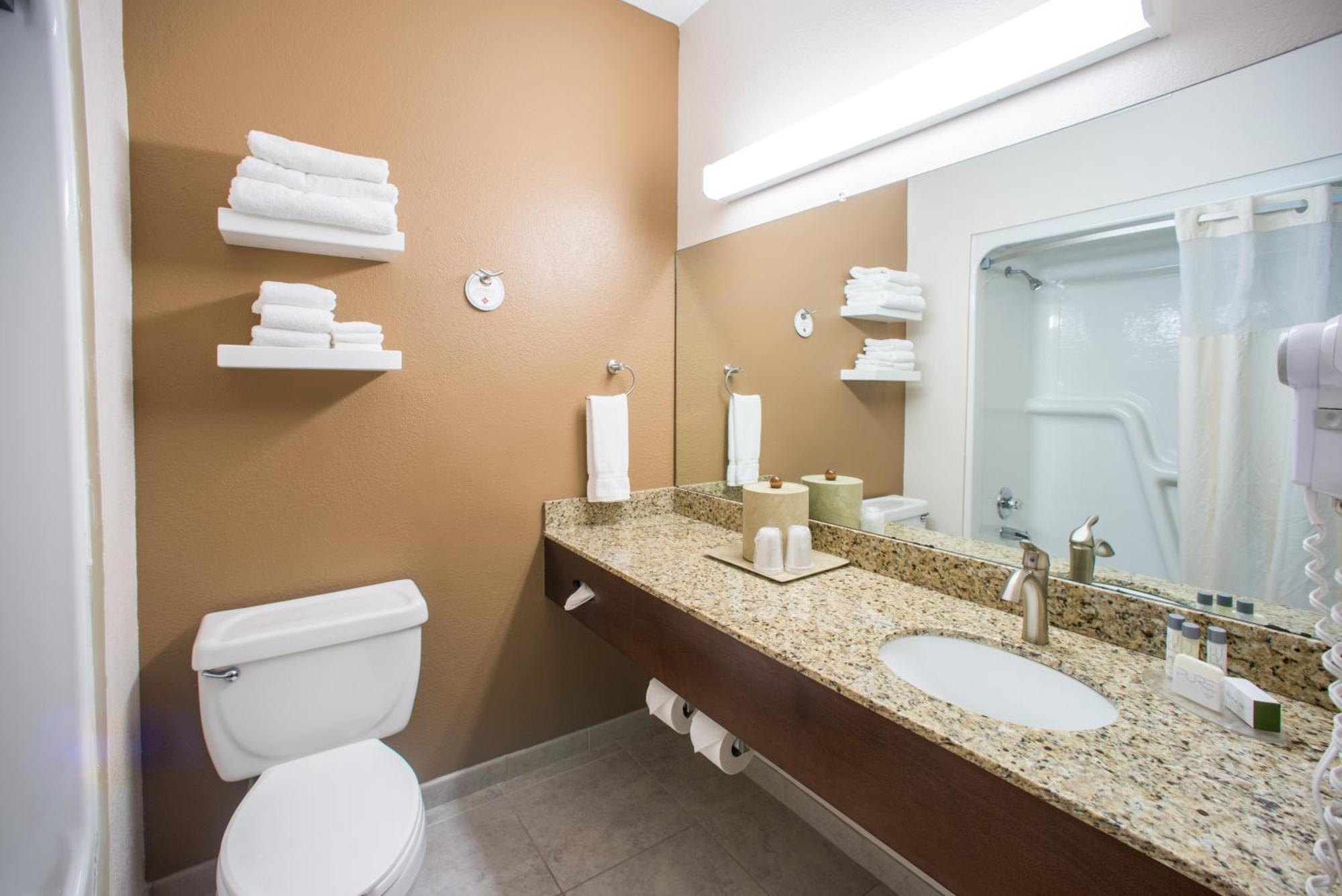 King Room with Spa Bath