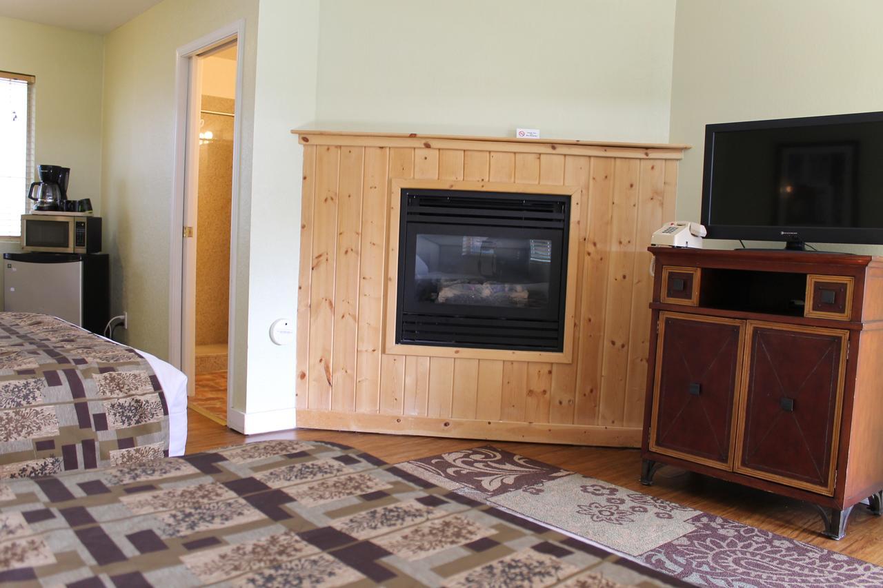King Room Kitchenette