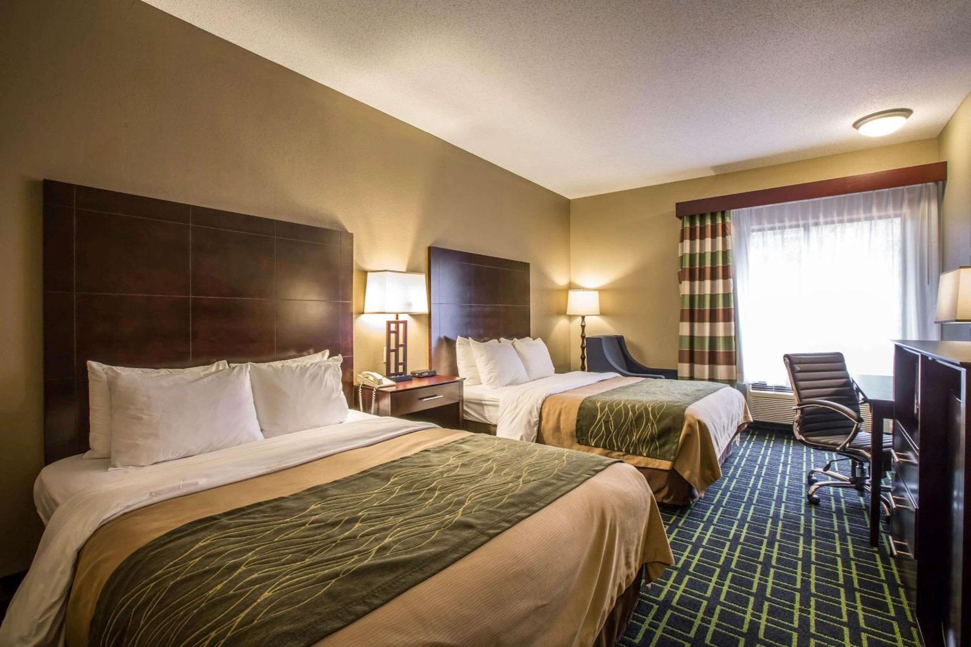 Queen Room with Two Queen Beds - Accessible/Non-Smoking
