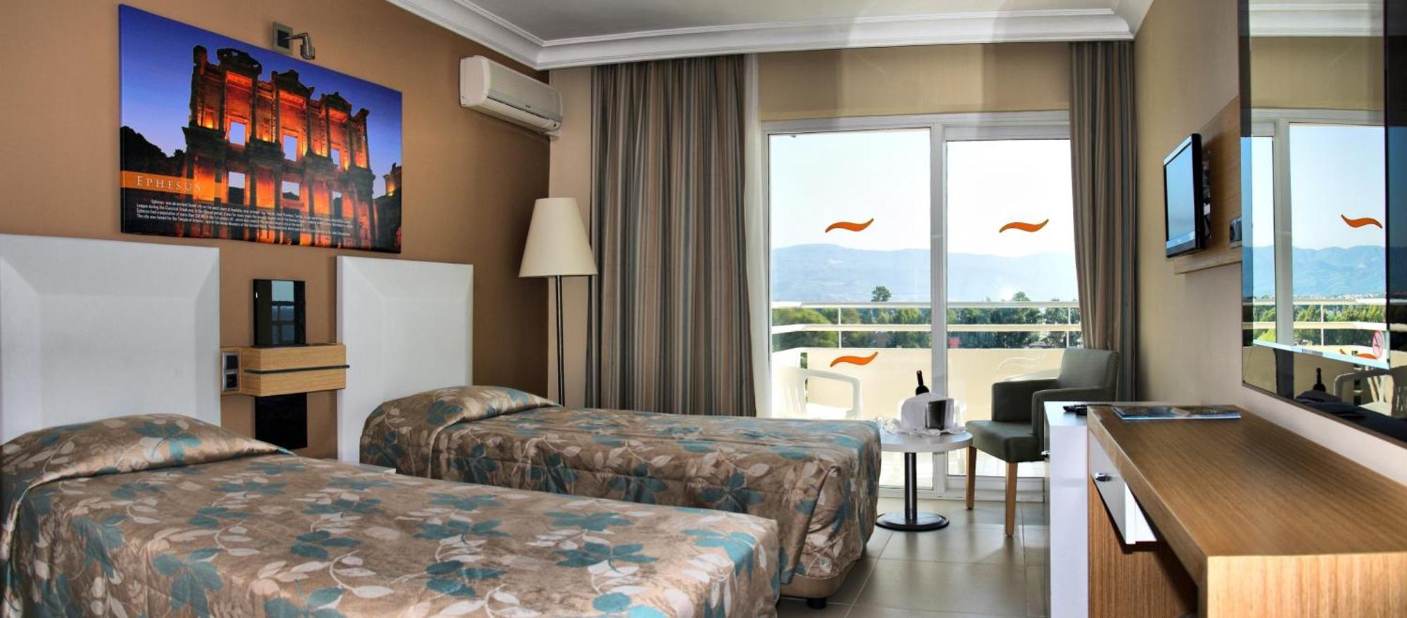 Standard Double or Twin Room Sea View,566808420:JPEG