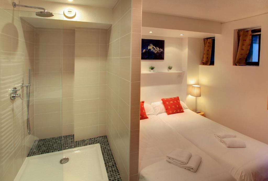 Quadruple Room - Forest Side,56537428:JPEG