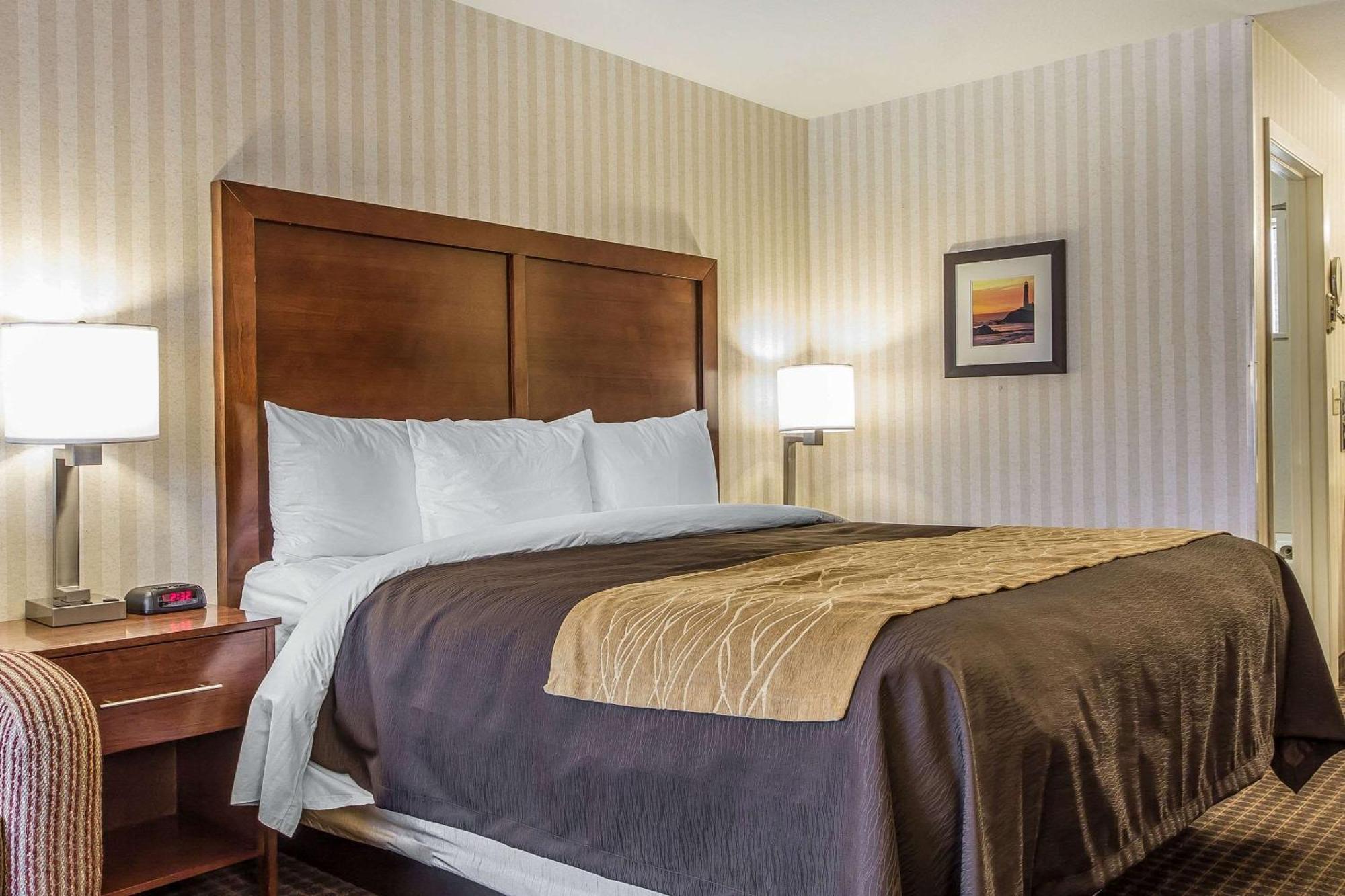 Deluxe King Room Spa Bath