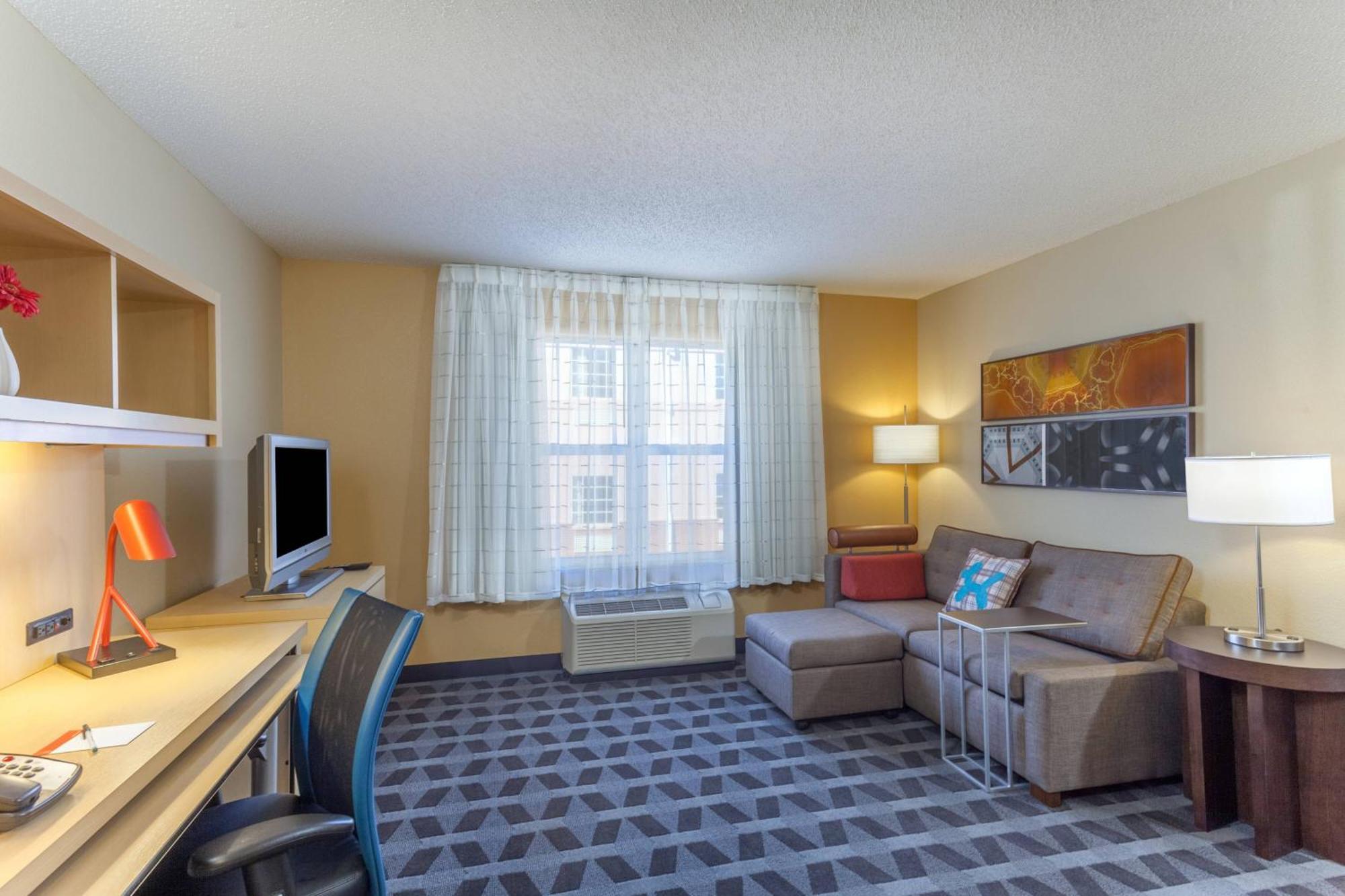 One-Bedroom King Suite,577061196:JPEG