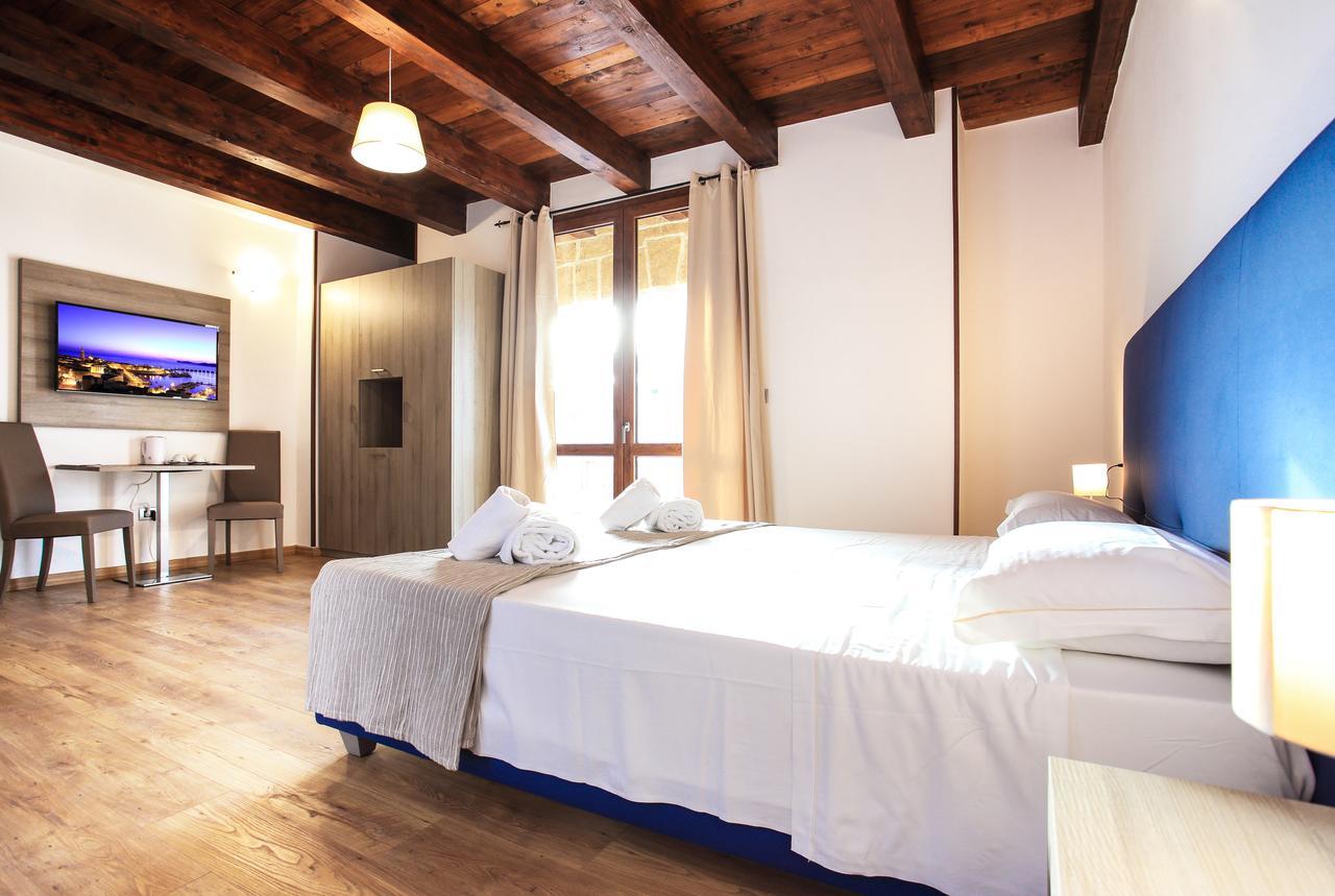 Deluxe Double or Twin Room Balcony
