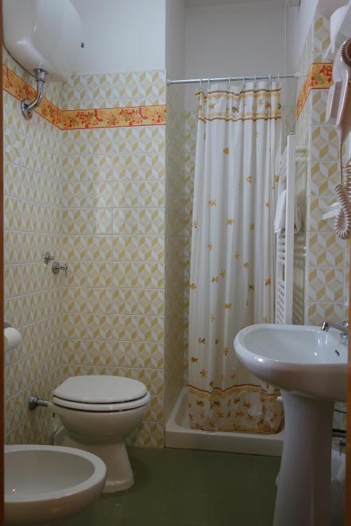Economy Double or Twin Room