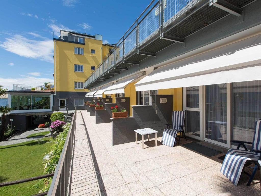 Camera Familiare Comfort con Vista Lago