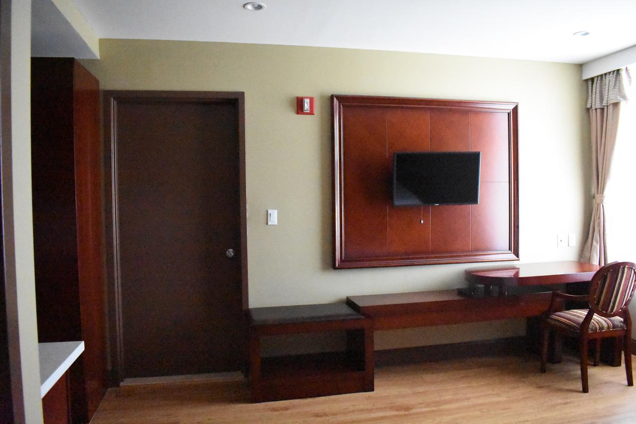 Presidential King Suite