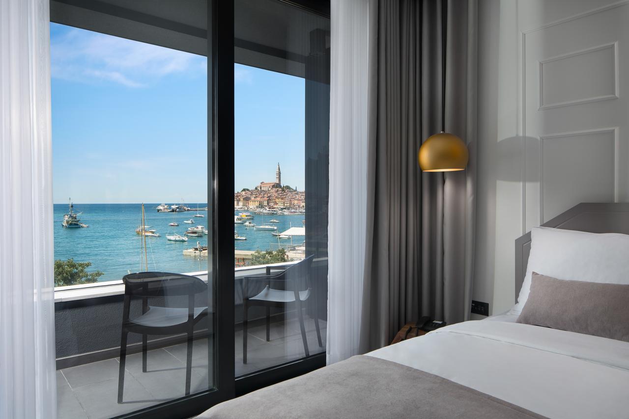 Superior Dreibettzimmer mit Balkon und Meerblick