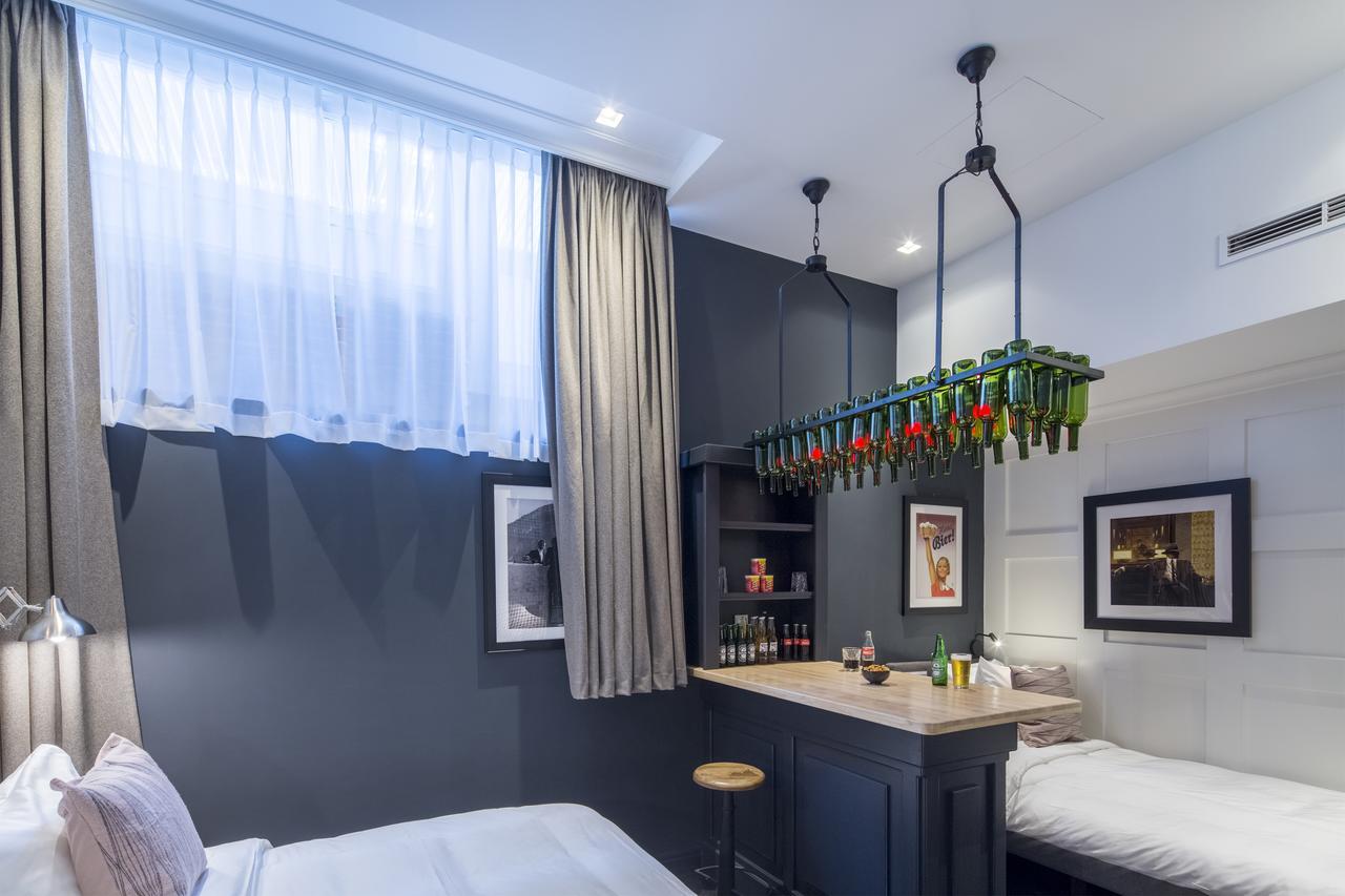 Deluxe Cellar Triple Room