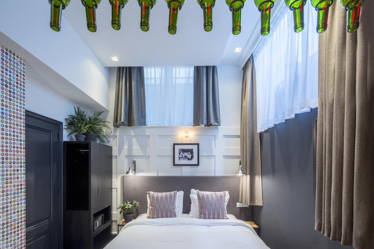 Deluxe Cellar Triple Room