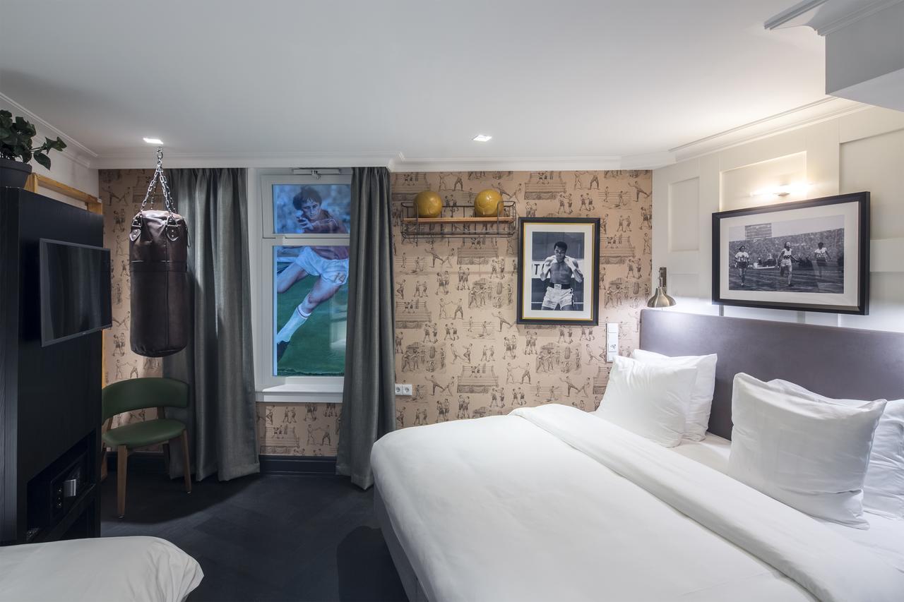 Deluxe Cellar Triple Room