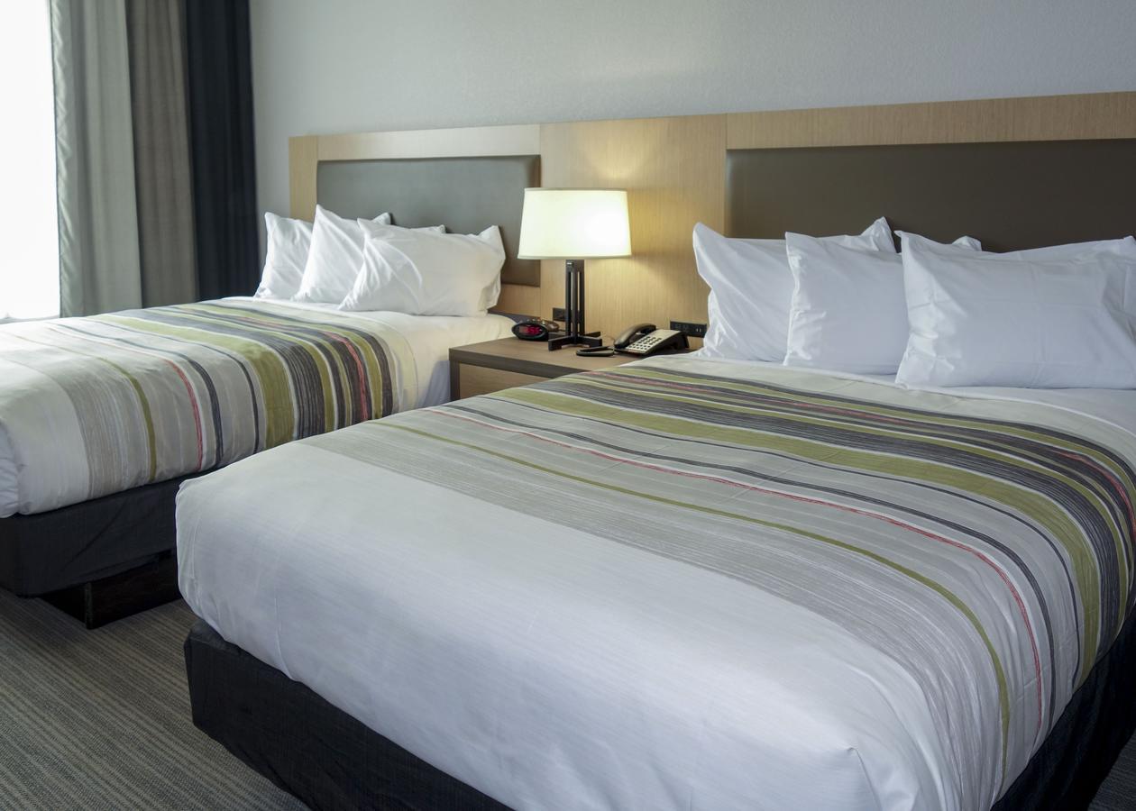 Queen Room Two Queen Beds