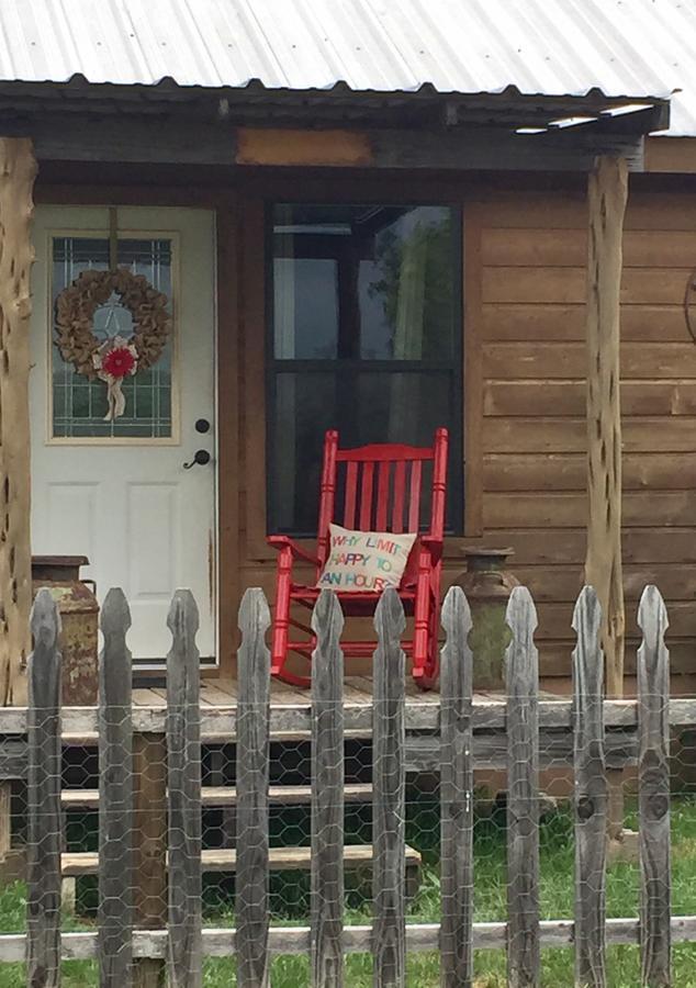 One-Bedroom Cabin,600716544:JPEG