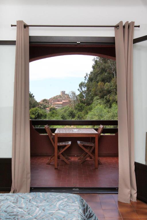 Triple Studio Balcony,663979173:JPEG