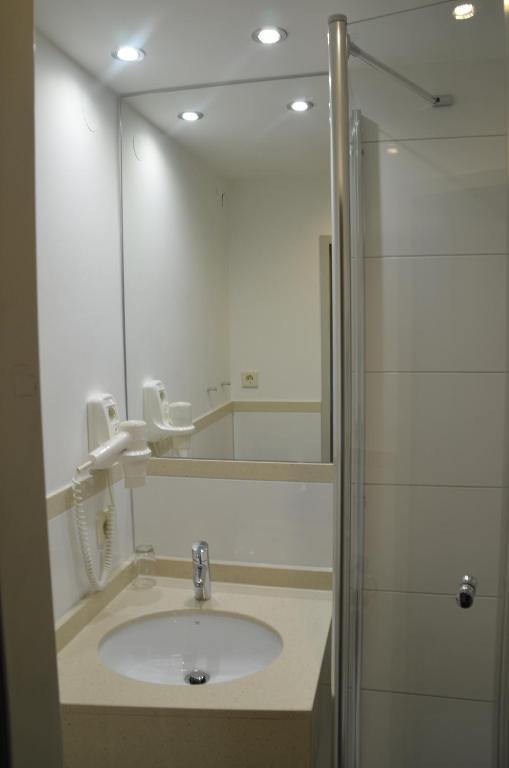 Habitación Doble Económica - 1 o 2 camas
