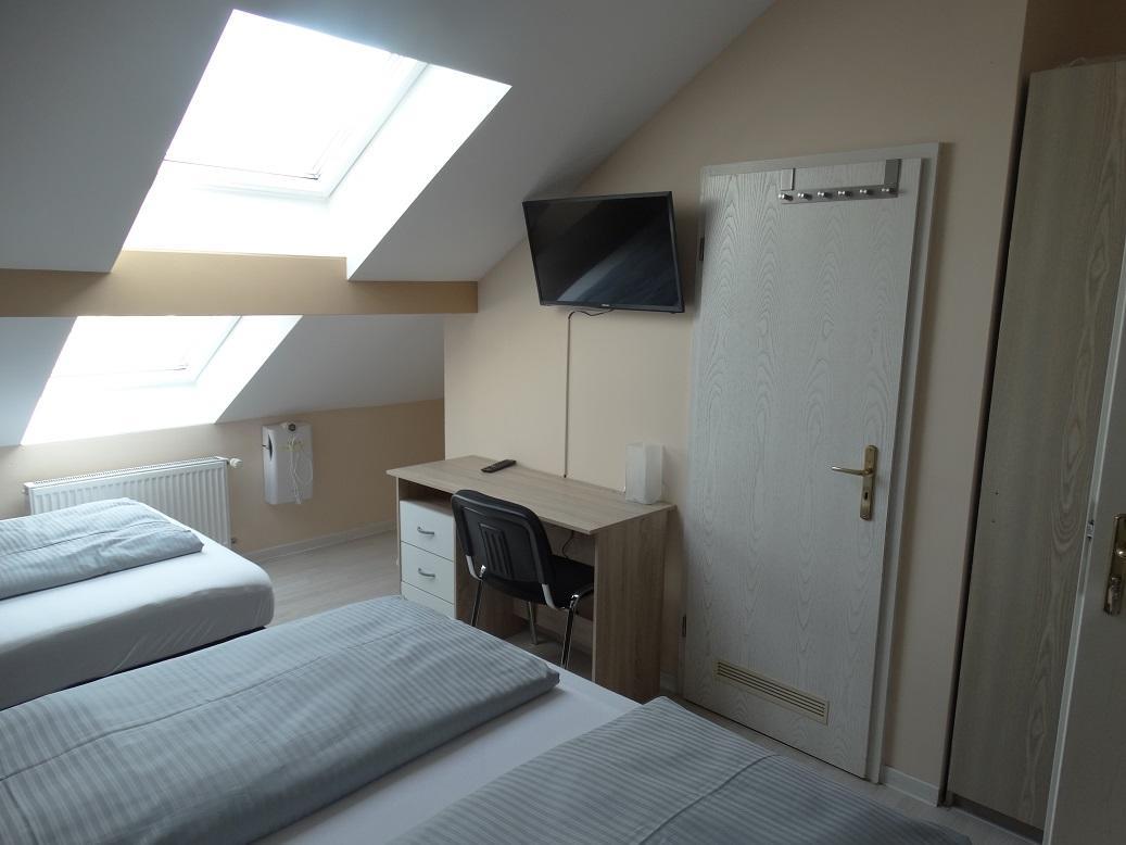 Budget Triple Room