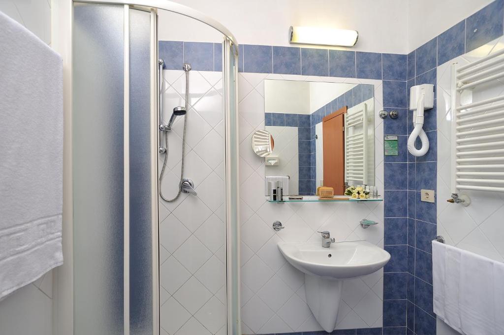 Executive Room with Balcony,815739632:JPEG