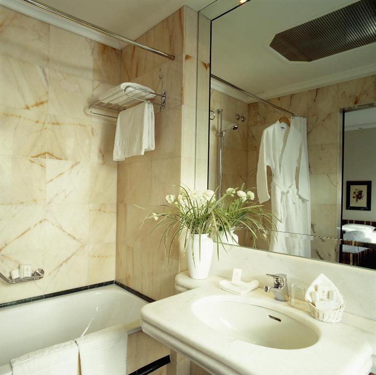 Superior Single Room