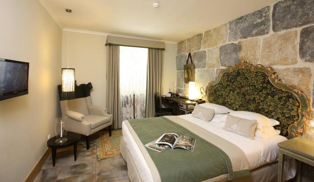 Mansarde Room